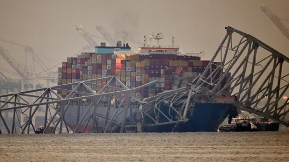 Baltimore Bridge collapses US ships barges Key Bridge